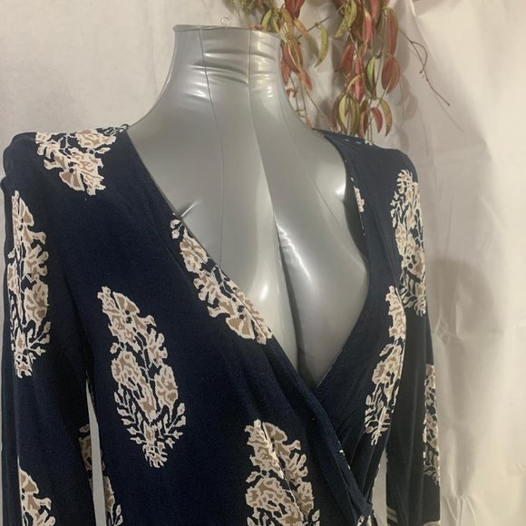 🌀 Long Sleeve Romper Medium - Picture 2 of 10